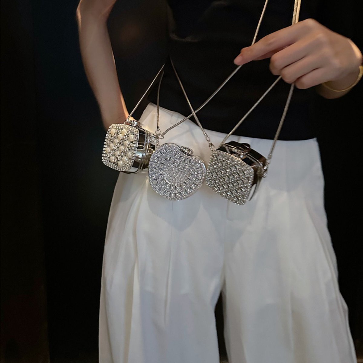 ‌Palm - Sized Diamond Mini Clutch Silver Glamour Gala Bag (MAC281) - Mariam's Collection