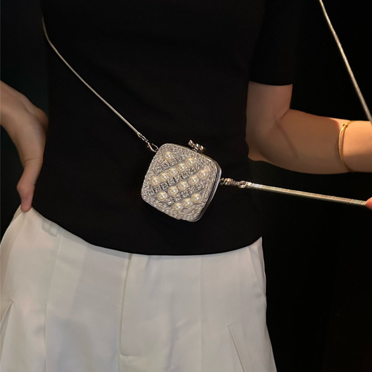 ‌Palm - Sized Diamond Mini Clutch Silver Glamour Gala Bag (MAC281) - Mariam's Collection