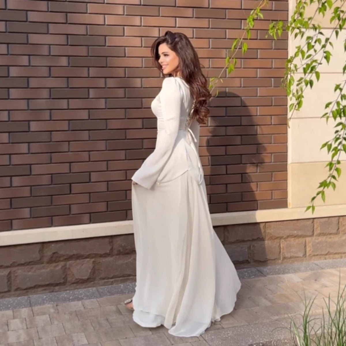 ワンピース and marycheck long dress bei Pearl-Embellished Square Neck Maxi Dress | Modest Gowns with Long