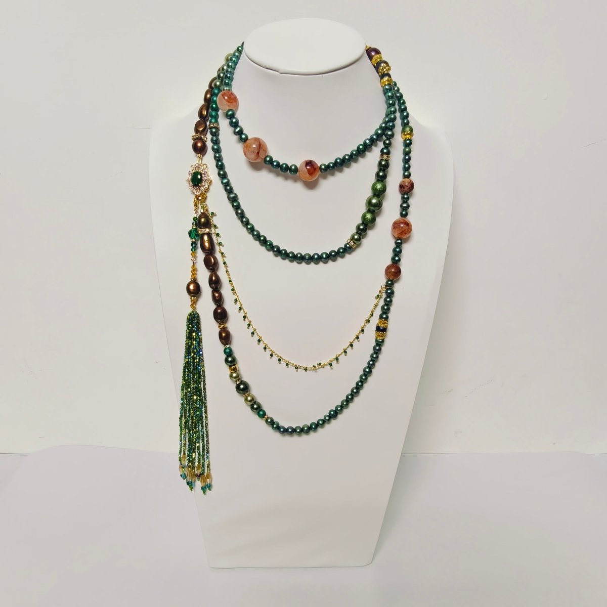 Pearlescent Artistry Handmade Pearl Beaded Necklace (MAC347) - Mariam's Collection