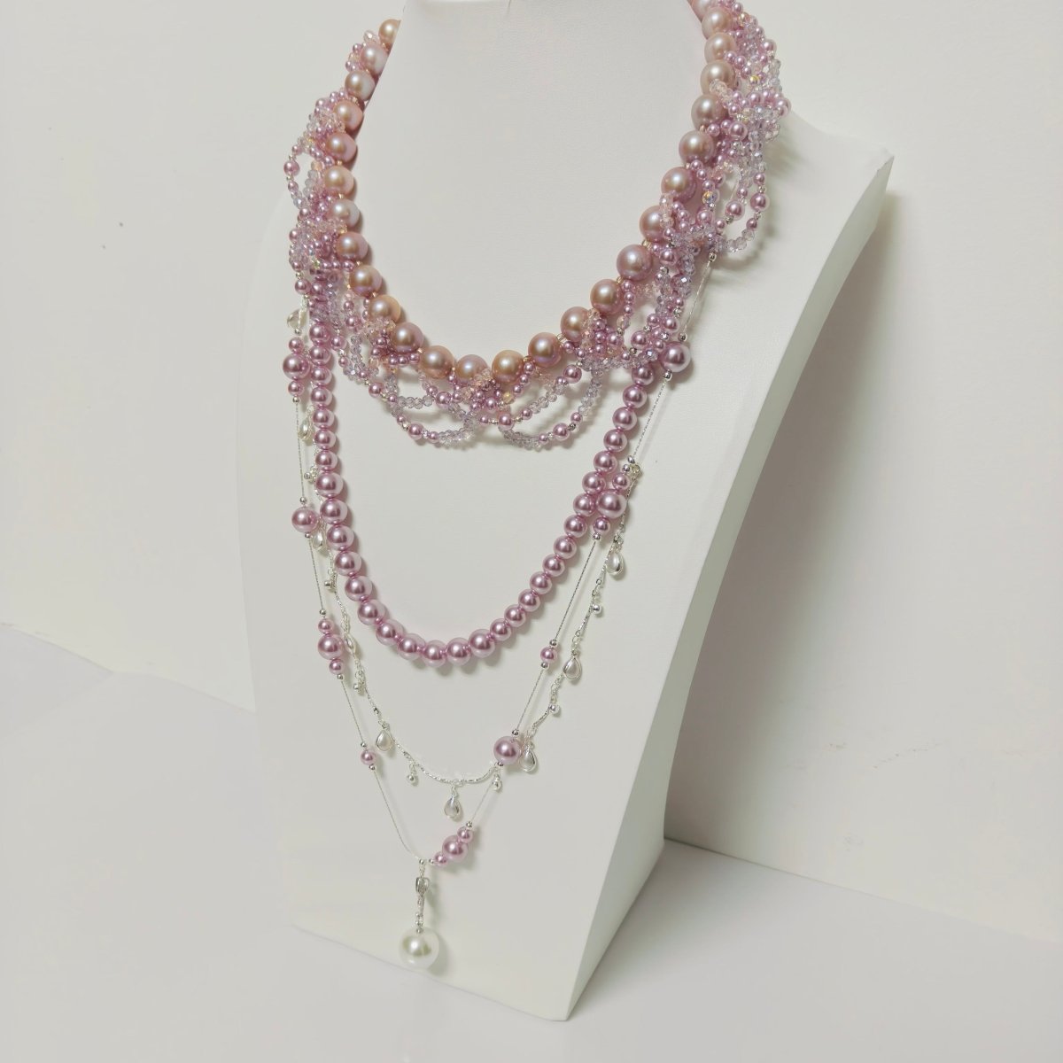 Pearlescent Artistry Handmade Pearl Beaded Necklace (MAC347) - Mariam's Collection