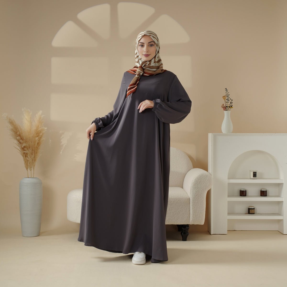 Premium Umbrella Cut Pockets Closed Abaya (MA113) - Mariam's Collection