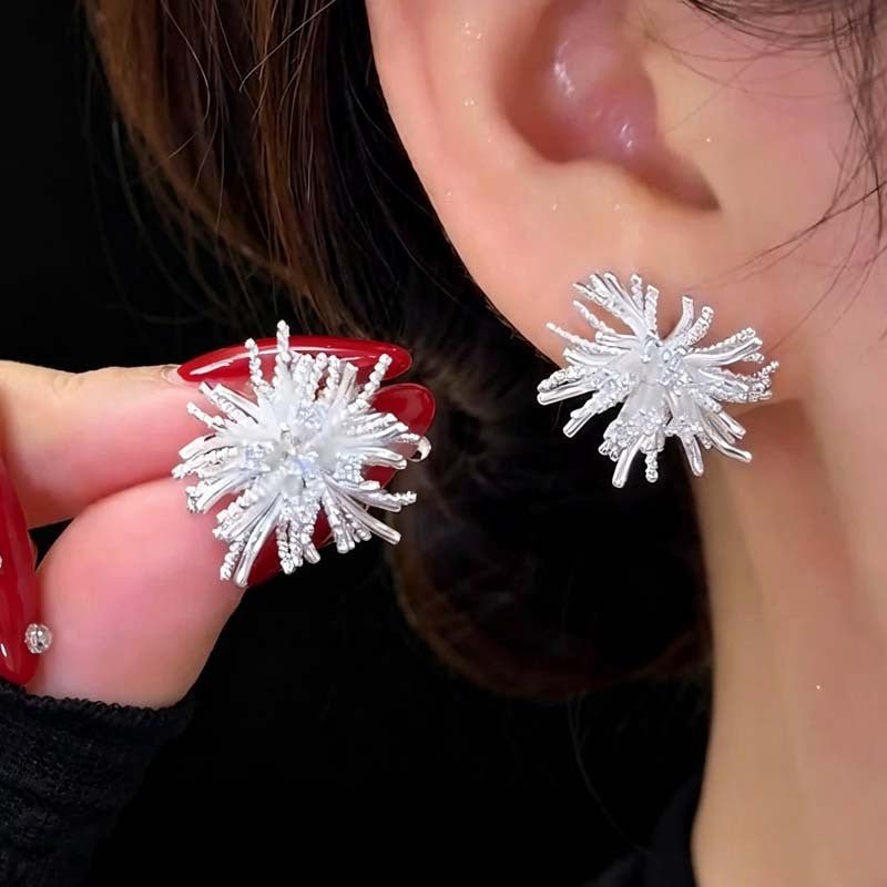 Radiant Burst Crystal Stud Earrings（MAC479） - Mariam's Collection