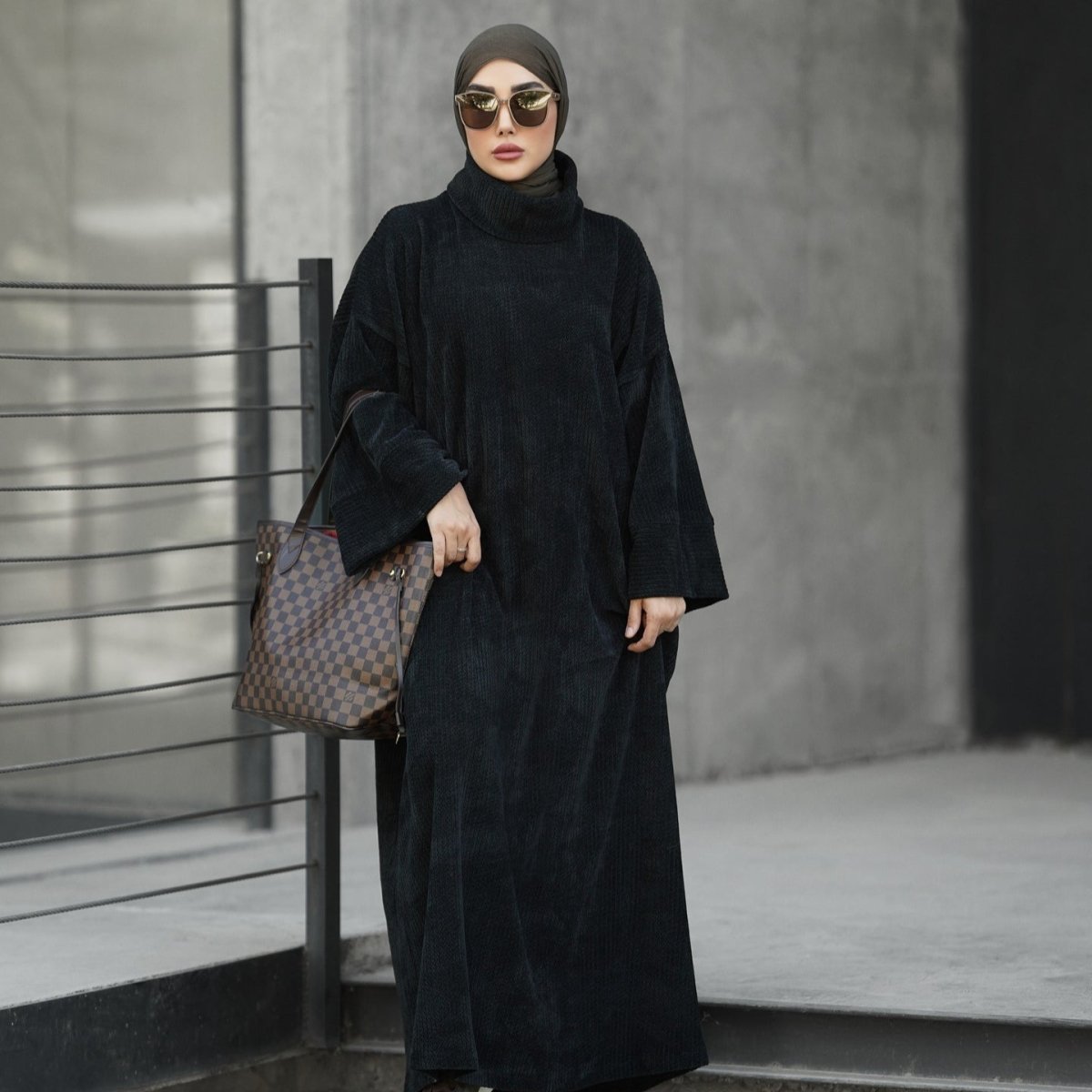 Relaxed Turtleneck Abaya with Pockets (MA383) - Mariam's Collection