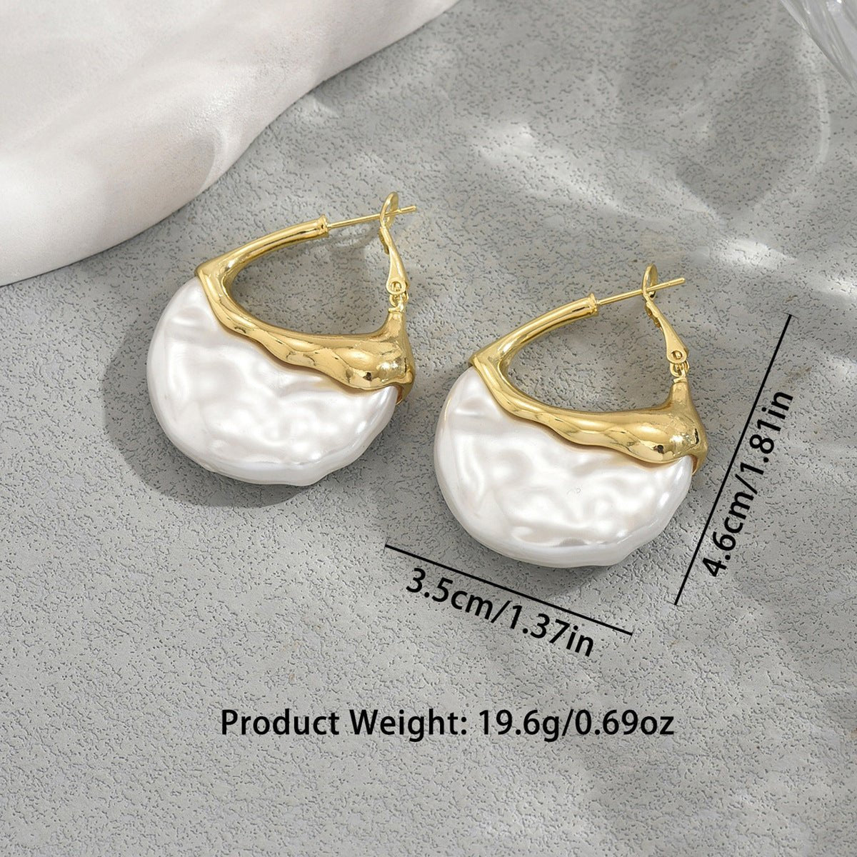 Sculpted Pearl Drop Hoop Earrings (MAC415) - Mariam's Collection