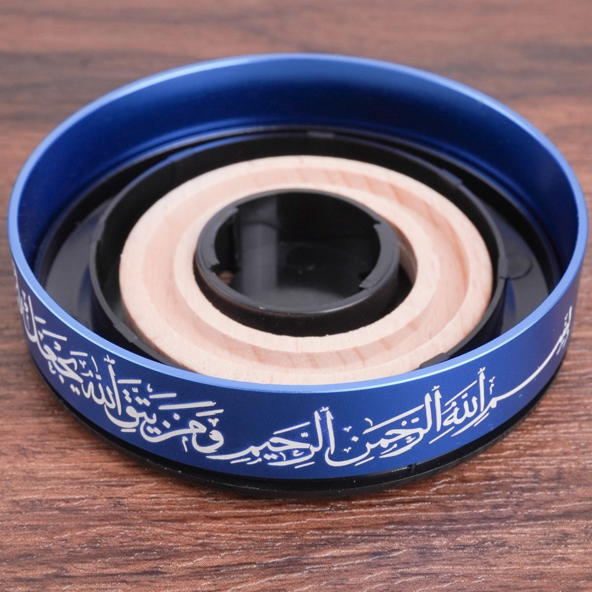 Solar - Powered Islamic Style Car Fragrance Diffuser | Auto - Rotating Aroma Dispenser with Light Activation (MAC270) - Mariam's Collection