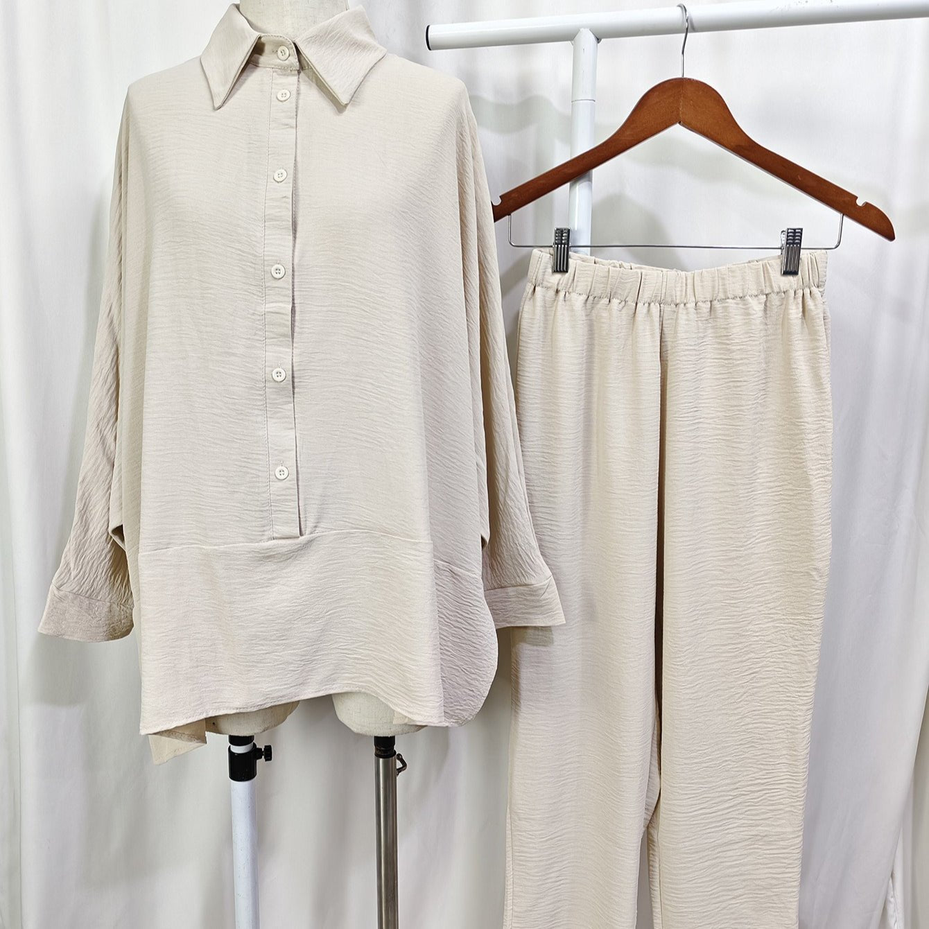 Textured Crinkle Batwing Shirt & Straight-Leg Trousers Two-Piece Co-ord Set(MS520) - Mariam's Collection