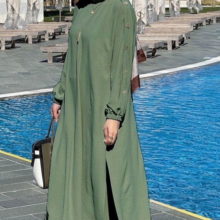 Gathered elasticated cuff detail on puff sleeve closed abaya