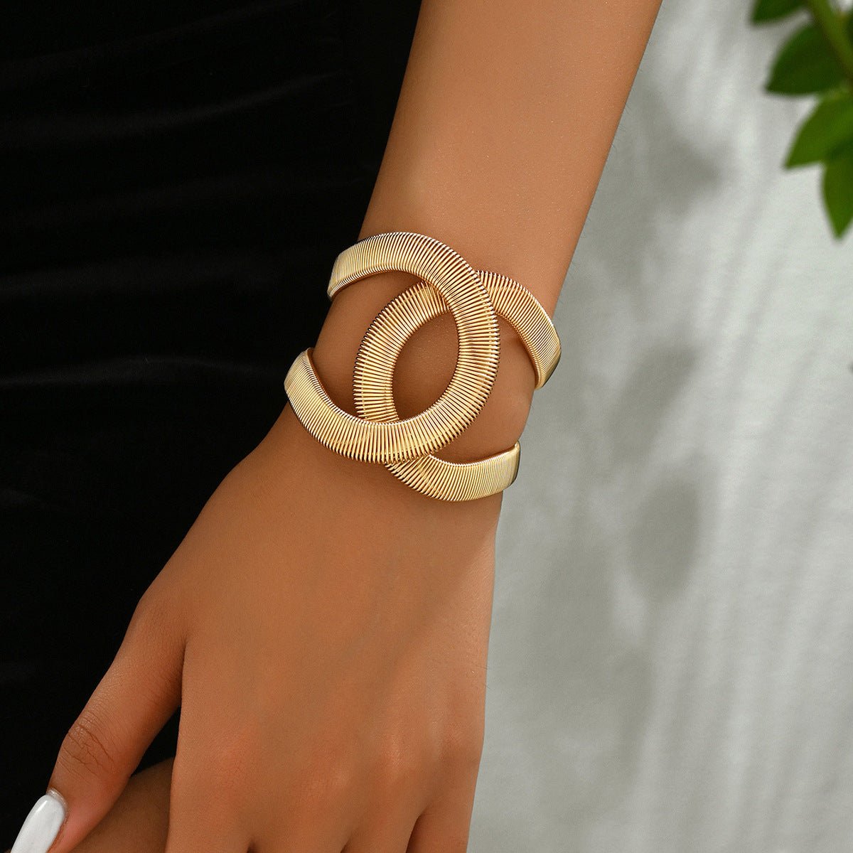 Unique Coil Spring Bangle Statement Wrist Accessory (MAC416) - Mariam's Collection