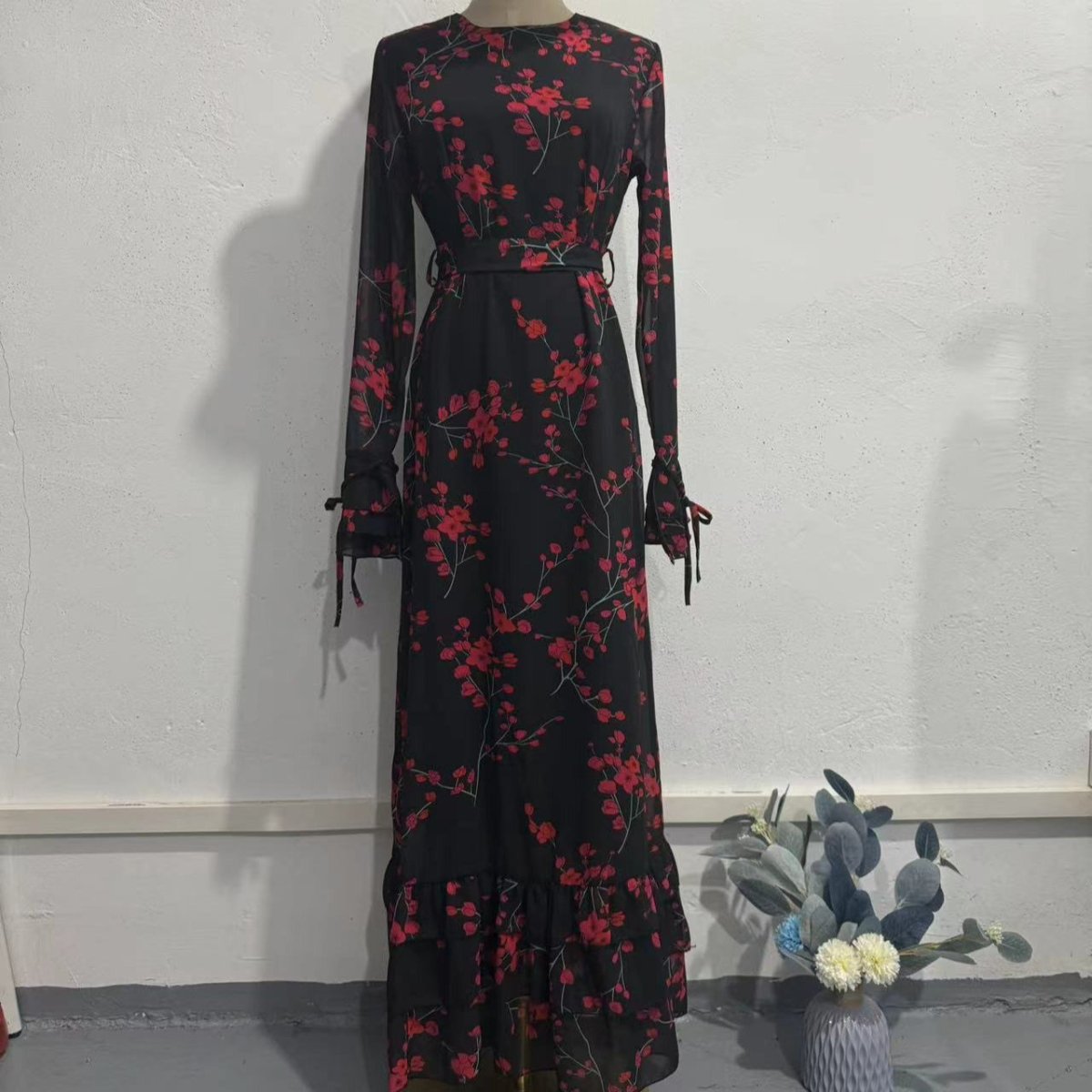 Vintage Floral Print Dress with Ruffle Cuffs(MS338) - Mariam's Collection