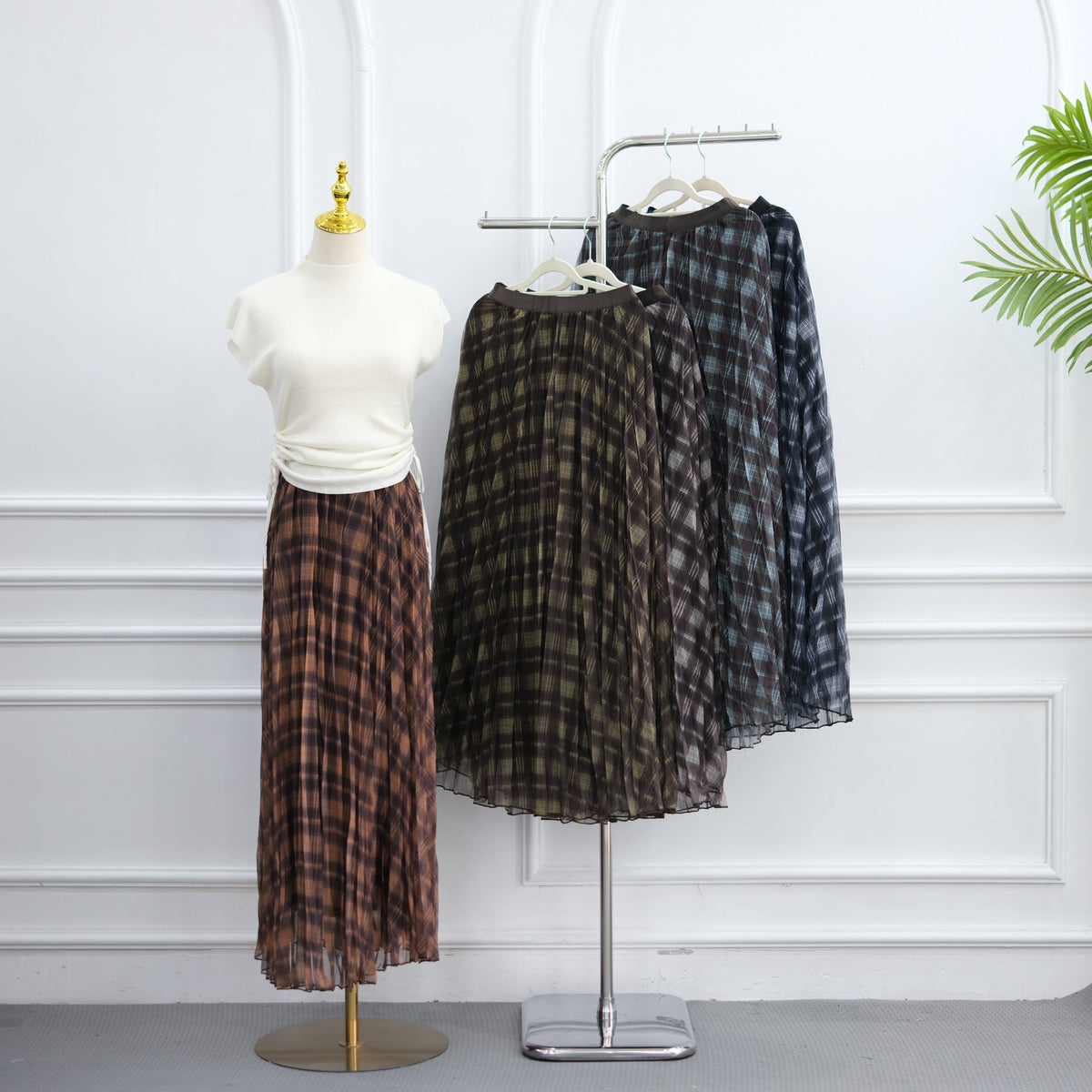 Vintage Plaid Mesh Pleated Maxi Skirt(MS597) - Mariam's Collection