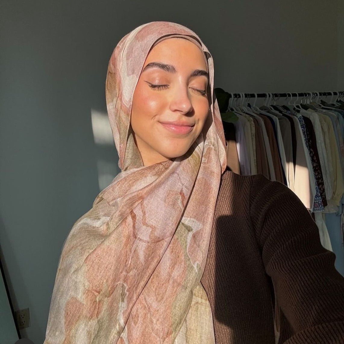 🎁 Watercolour Floral Printed Hijab (MH103) (100% off) - Mariam's Collection